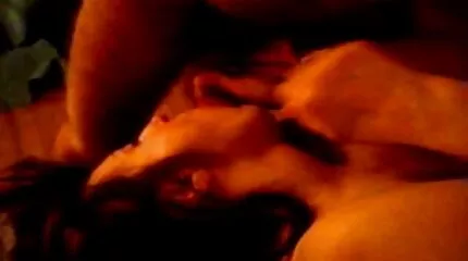 Взяв дівчину порно відео зрілих за член і супер-гаряче трахнув її