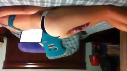 Дівчина з великими цицьками трахкає з хлопцем в аніме порно порноіграшки мультфільмі